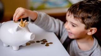Melek Finansial Sejak Kecil: Mengapa Edukasi Keuangan Sejak Dini Jadi Kunci Sukses Masa Depan?