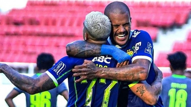 Ciro Alves dan David da Silva penyerang Persib Bandung.