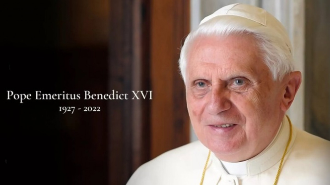 Paus Emeritus Benediktus XVI meninggal dunia.