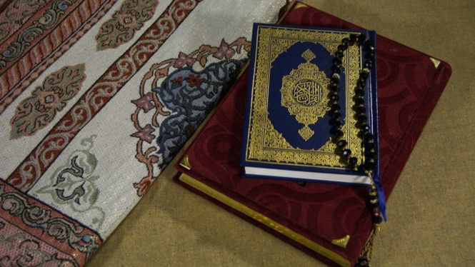 Kitab Suci Al-Qur'an