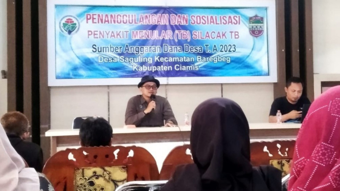 Sosialisasi penanggulangan TB oleh Irham Fathiyyah Shulha.