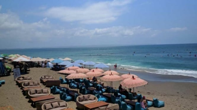 Pantai Canggu Bali diduga lokasi video viral pasangan bule.