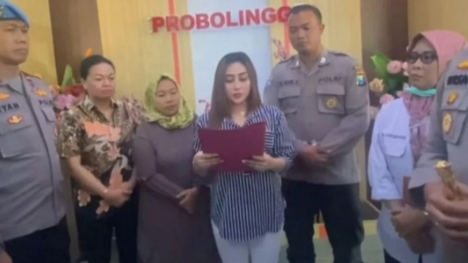 Luluk Sofiatul Jannah, seleb TikTok Probolinggo minta maaf.