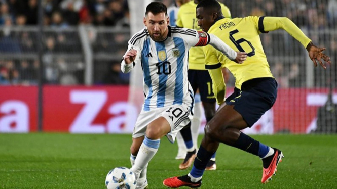 Lionel Messi saat berla Timnas Argentina vs Ekuador.