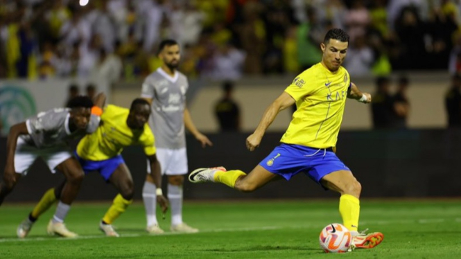 Ronaldo sumbang assist dan gol di laga Al Ta'ee vs Al Nassr.