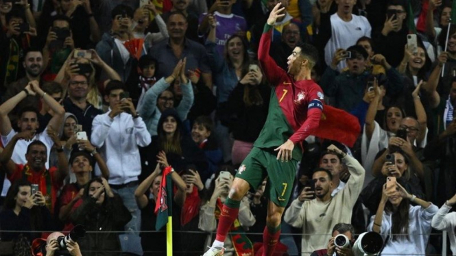 Cristiano Ronaldo Cetak Brace Saat Portugal Kalahkan Slovakia 3-2.