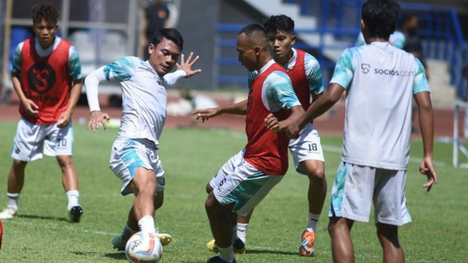 Sesi latihan pemain Persib Bandung.