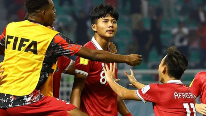Arkhan Kaka, pemain Timnas Indonesia melakukan selebrasi gol.