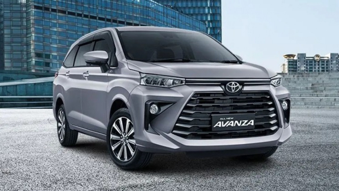 Toyota Avanza, mobil MPV keluarga dengan tenaga mumpuni.