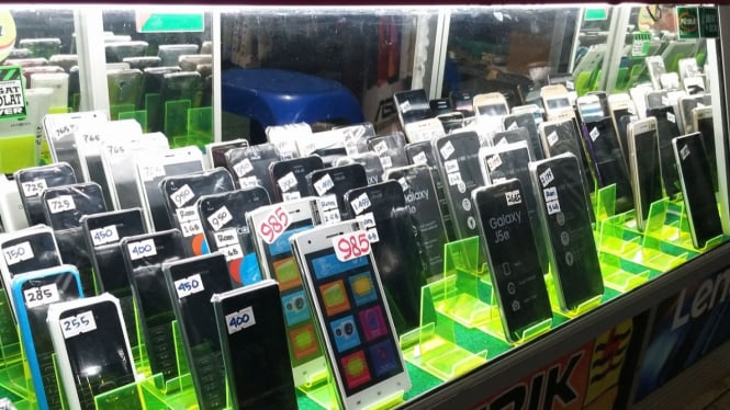 Ingin HP Premium Harga Murah.