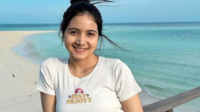 Profil dan Biodata Bulan Sutena, Seleb TikTok yang Kini Viral.