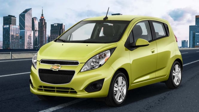 Chevrolet Spark 2013 – Hatchback Modern dengan Desain Sporty.