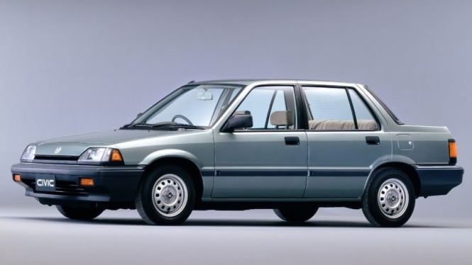 Honda Civic Wonder SB4 (1986) – Sedan Sporty Irit BBM.