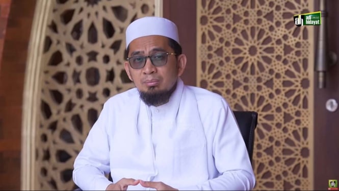 Ustadz Adi Hidayat mengungkap 5 keistimewaan awal Ramadhan.