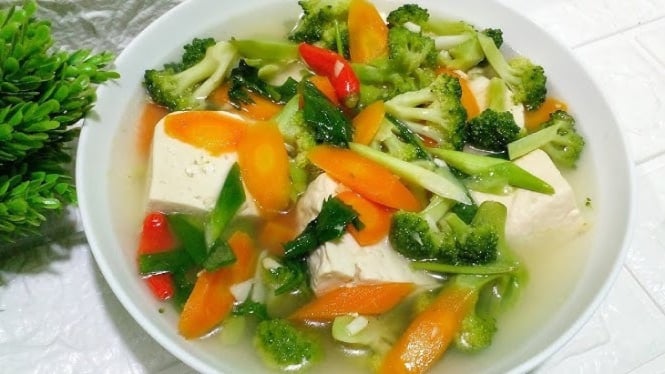 Resep Sayur Bening Kembang Kol dan Tahu.