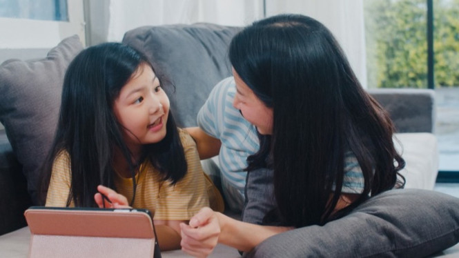 Komunikasi positif mendukung masa depan anak