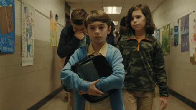 Luke Speakman dan Cary Christopher dalam Weapons