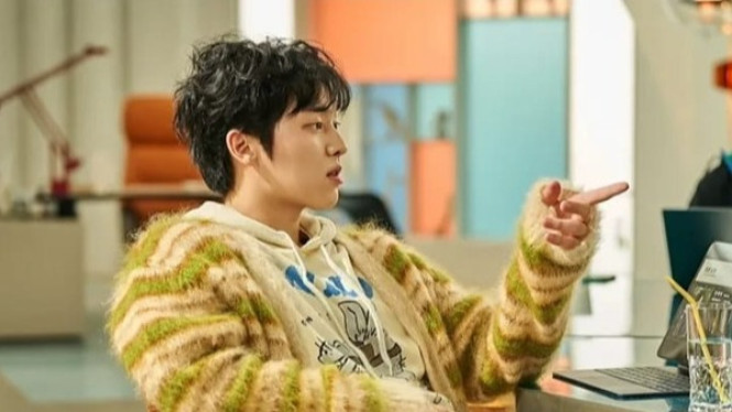 Akting Choi Hyunwook di film “Mantis”.