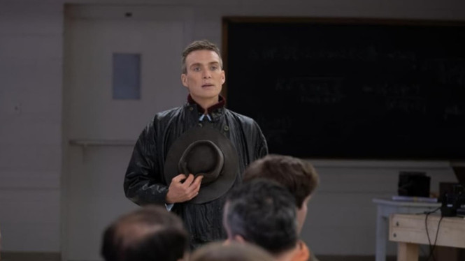 Cuplikan Film Oppenheimer (2023)