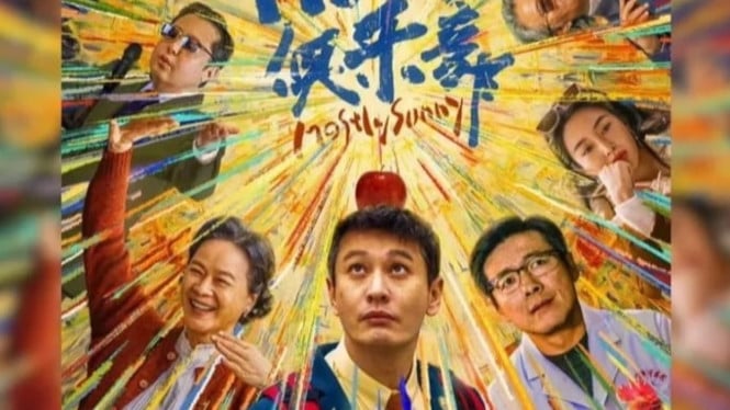 Poster Film “Mostly Sunny” yang warna-warni