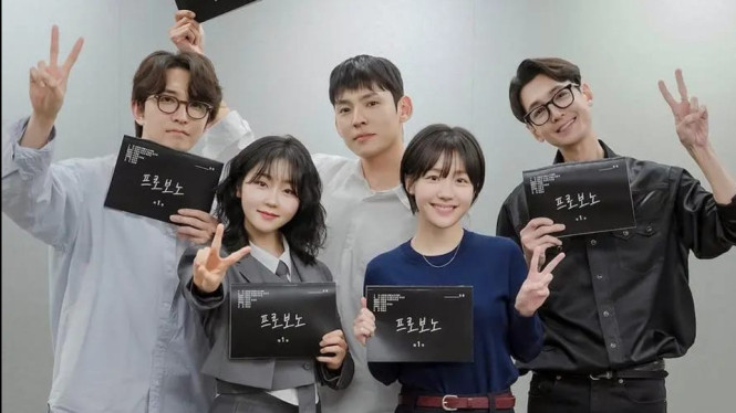 Para pemeran karakter dalam drama Pro Bono