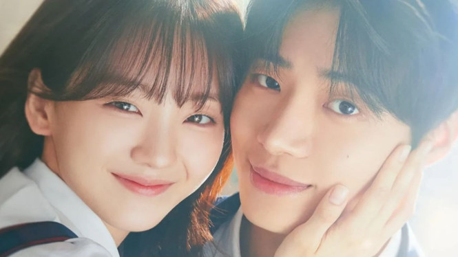 Potret Kemesraan Cho Yi Hyun dan Choo Young Woo