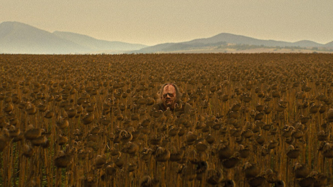 Cuplikan adegan di film Texas Chainsaw Massacre (2022).