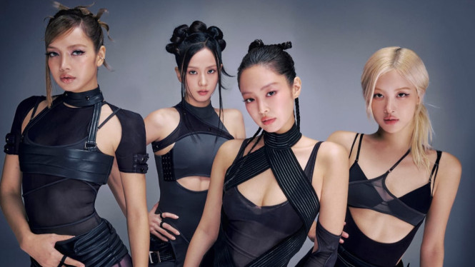 BLACKPINK resmi merilis MV GO dengan konsep visual futuristik!