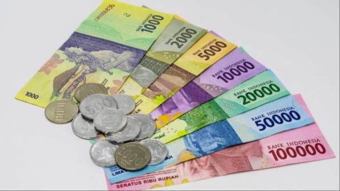 Di tengah dinamika global dan krisis geopolitik, nilai tukar rupiah terhadap dolar menunjukkan pelemahan.