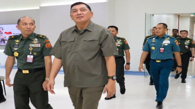 Menhan RI, Sjafrie Sjamsoeddin dalam agenda kunjungan kerja ke RSPPN Soedirman, Jakarta