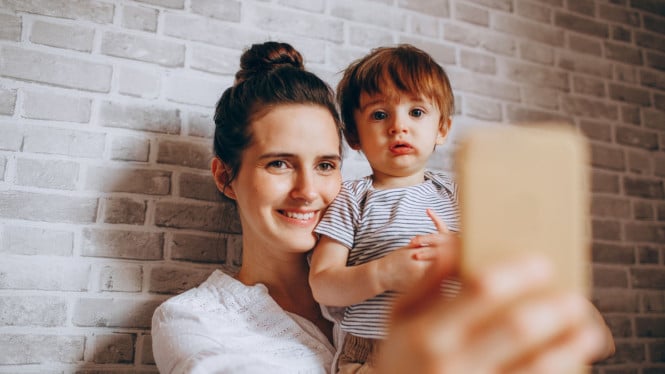 Fenomena Sharenting Syndrome, Ini Dampaknya Terhadap Kesehatan Mental Anak!