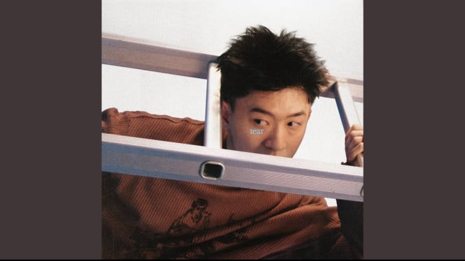 Rich Brian merilis musik video terbaru berjudul "Tear"