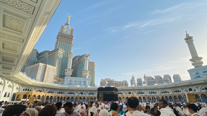 Keberadaan fenomena alam yang sangat langka yaitu matahari tepat di atas Ka’bah pada 15-16 Juli 2026 menjadi momentum untuk mengecek arah kiblat.