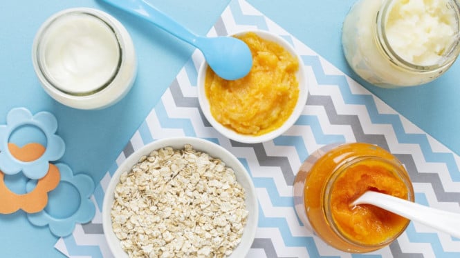 Trik cerdas simpan MPASI di kulkas agar nutrisi anak tetap terjaga.
