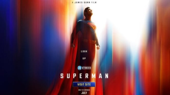 Poster resmi film Superman garapan James Gunn yang dibintangi David Corenswet sebagai Clark Kent atau Superman
