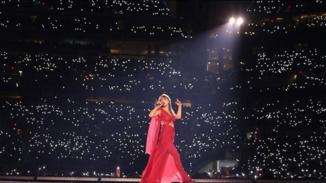 Taylor Swift, salah satu penyanyi  yang populer