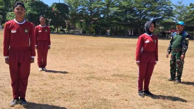 Anggota Koramil Wongsorejo, pelatih Paskibra 2026