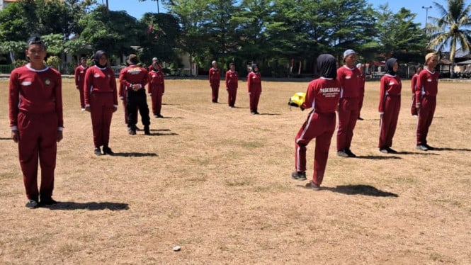 Personil Polsek Wongsorejo, pelatih Paskibra 2026