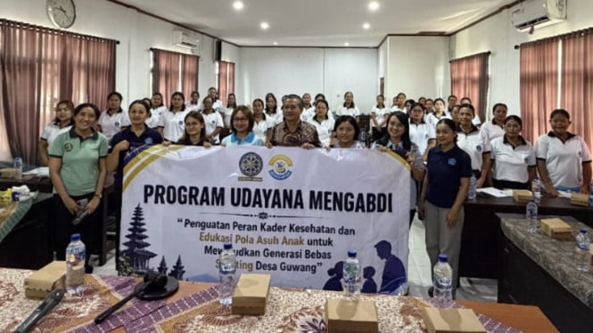 Gandeng Kader Kesehatan Desa Guwang, FK UNUD berikan Edukasi Pola Asuh dan Seni Komunikasi untuk Cegah Stunting