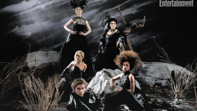 Photoshoot Terbaru Para Pemeran Sunrise on The Reaping