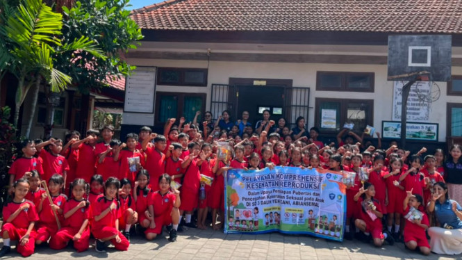 Udayana Mengabdi Bekali Siswa SDN 3 Abiansemal Dauh Yeh Cani Hadapi Pubertas dan Lindungi Diri Sejak Dini