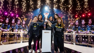 Foto Team Vitality Raih Juara MLBB Women’s di EWC 2025, Bungkam Gaimin Gladiators 4-0.