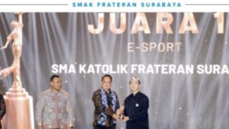 Tim E-sport SMAK Frateran Surabaya Berhasil Menjuarai Ajang SMA Awards 2024