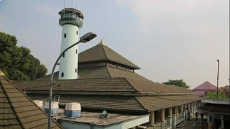 Wisata Religi Ramadhan: Menelusuri 4 Masjid Bersejarah di Jawa Timur