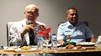 Wagub Johni Asadoma Resmi Jadi Ketua Dewan Pembina PGRI Provinsi NTT