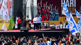 Buruh Sebagai Pilar Pembangunan: Seruan Kolaborasi di Hari Buruh Internasional 2025