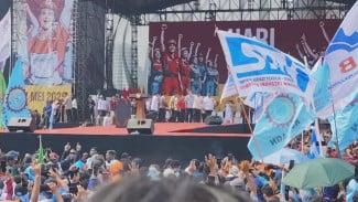 Membaca Realita Kaum Pekerja Lewat Layar dan Data: Dari Muluk hingga Moko