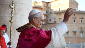 Paus Amerika Pertama: Robert Prevost Terpilih sebagai Paus Leo XIV, Membawa Pesan Damai dari Vatikan