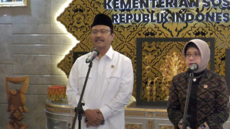 Rp10 Triliun Digelontorkan, 16,5 Juta Keluarga Mulai Terima Bansos PKH dan Sembako Hari