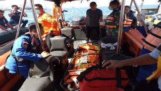 Wisatawan Asal China Ditemukan Meninggal Saat Berenang di Pink Beach Komodo